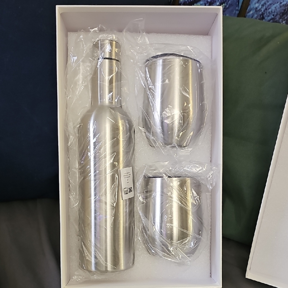 Thirty-One Box Insulated Drink Gift Set